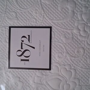 Rare 1872 Label, Elegant White King Coverlet